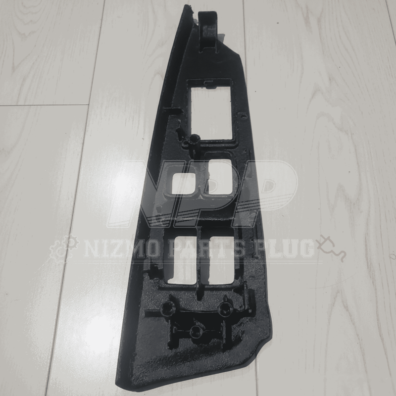 Cargue la imagen en el visor de la galería, R34 Skyline Master Window Switch Cover Mīrai Mamōru