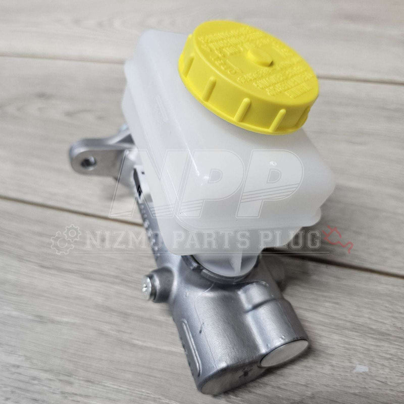 Load image into Gallery viewer, Nissan R33 Skyline GTR Brake Master Cylinder Assembly - NizmoPartsPlug