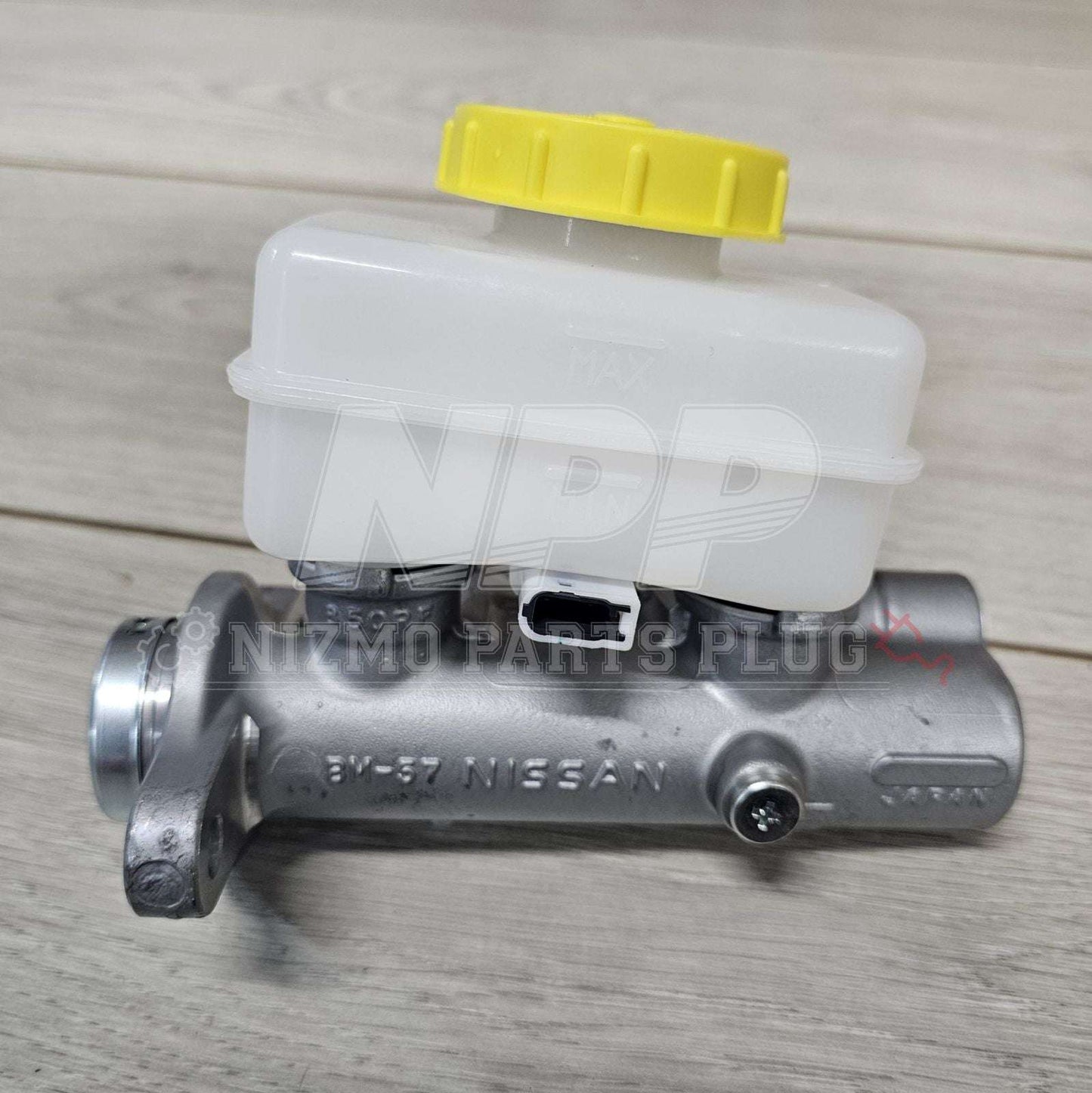 Nissan R33 Skyline GTR Brake Master Cylinder Assembly - NizmoPartsPlug
