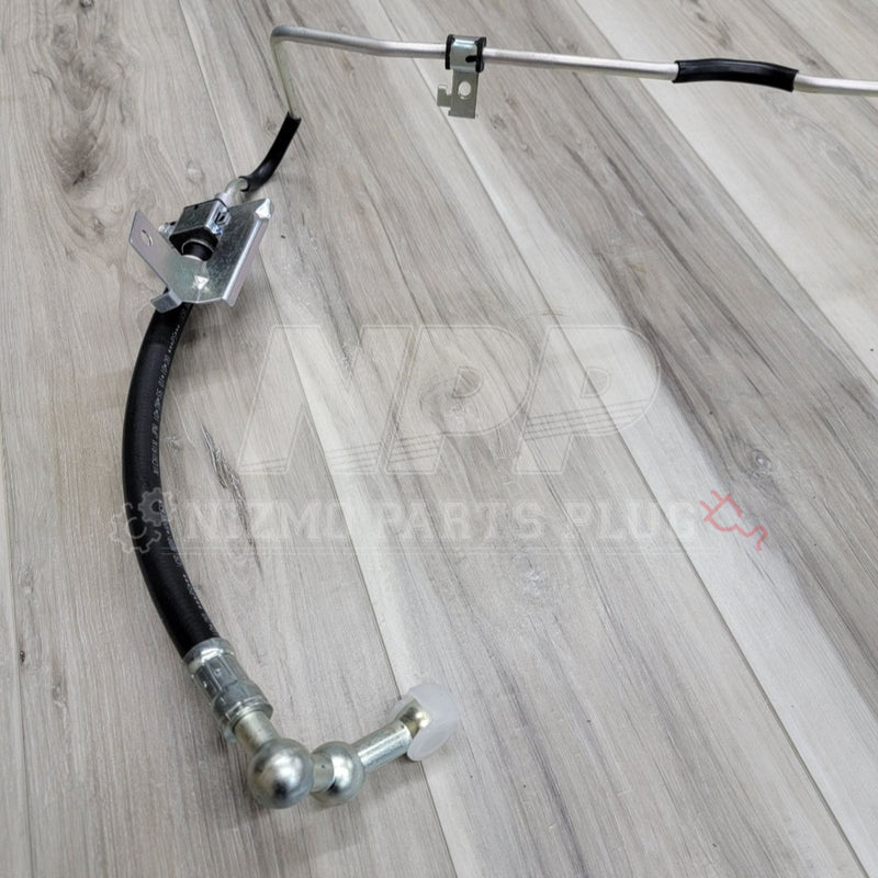 ギャラリービューアに画像をロードする, New high-pressure power steering hose assembly for Nissan R32 Skyline GTR, features black rubber and silver metal.