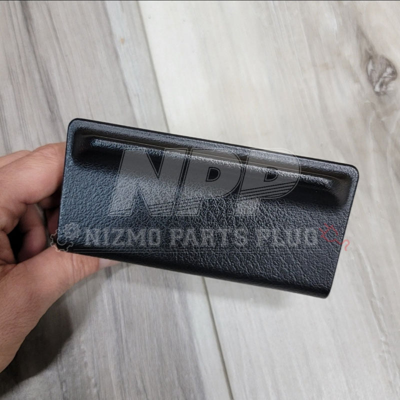 Load image into Gallery viewer, MuseJapan R32 Skyline Series 2 Ashtray Assembly - NizmoPartsPlug