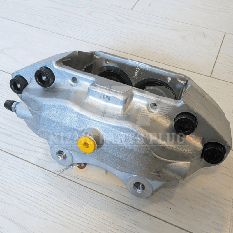 Load image into Gallery viewer, Nissan R34 Skyline GT/GTT Front USDM Upgrade Brake Kit