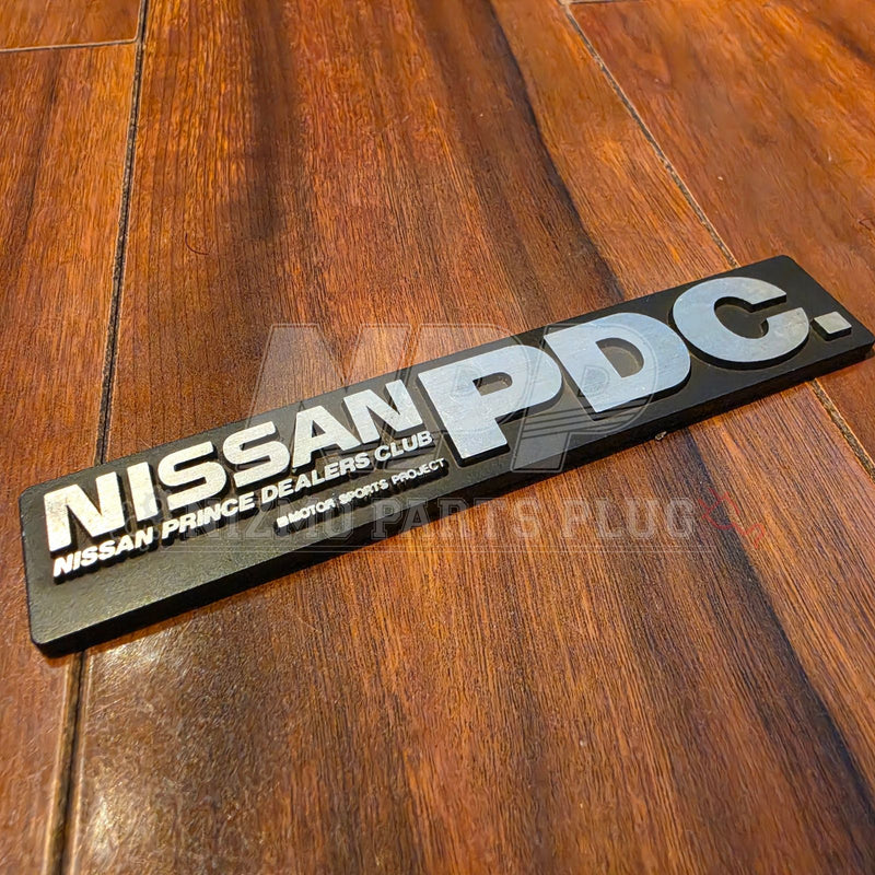 ギャラリービューアに画像をロードする, NISSAN PDC Metal Emblem Prince Dealer Club Rare - NizmoPartsPlug