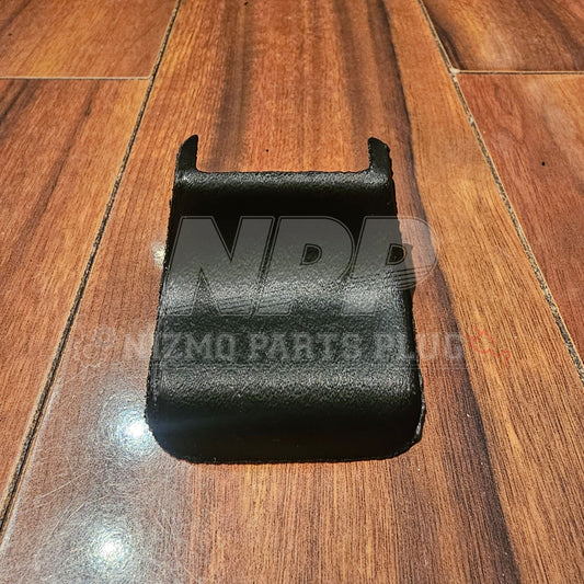 Mīrai Mamōru R32 Skyline Front Seat Rail Cover RH or LH