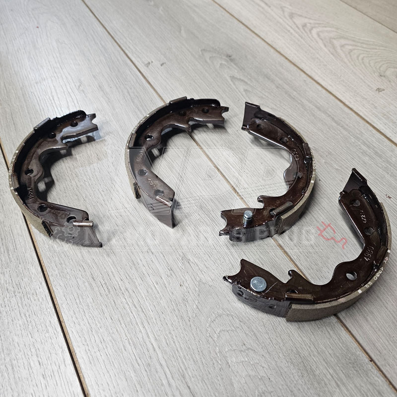 Load image into Gallery viewer, Nissan Pitwork R32/33/34 Skyline GTR Rear Brake Shoe Set - NizmoPartsPlug