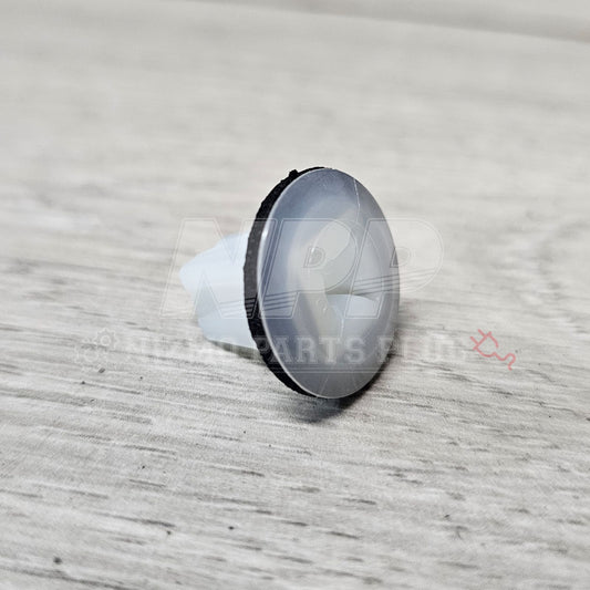 Nissan Sideskirt Mounting Grommet (Course Taper Pressure Style) - NizmoPartsPlug