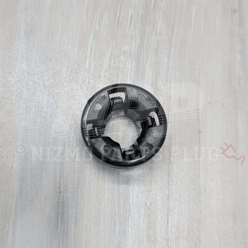 Load image into Gallery viewer, Nissan R34 Skyline GTT/GTR Hood Rod Mount Grommet
