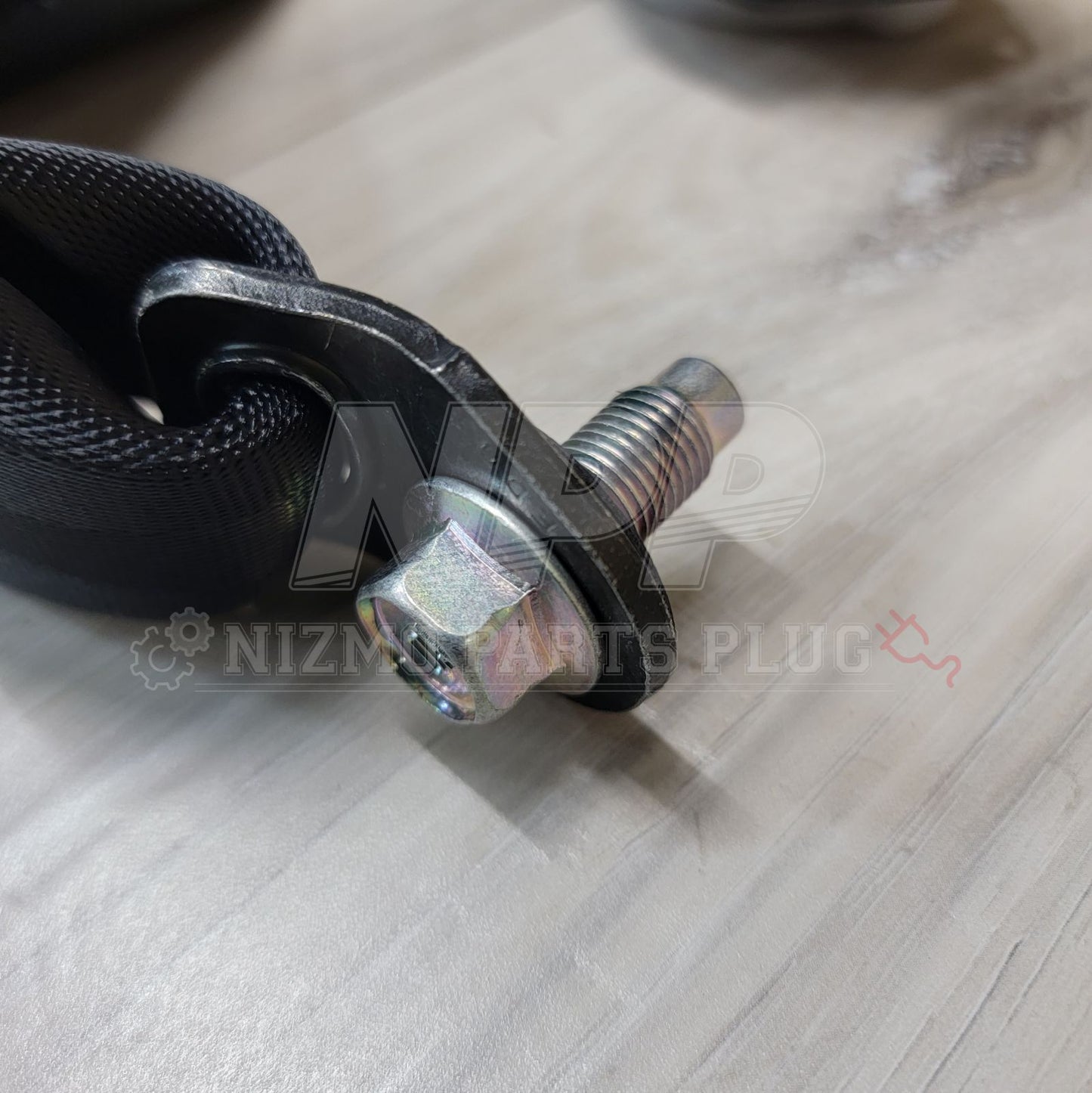 Nissan R34 Skyline Seatbelt Retractor Assembly (Rear) - NizmoPartsPlug