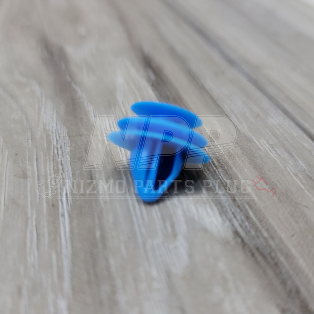 R34 skyline door Panel Mounting Clip