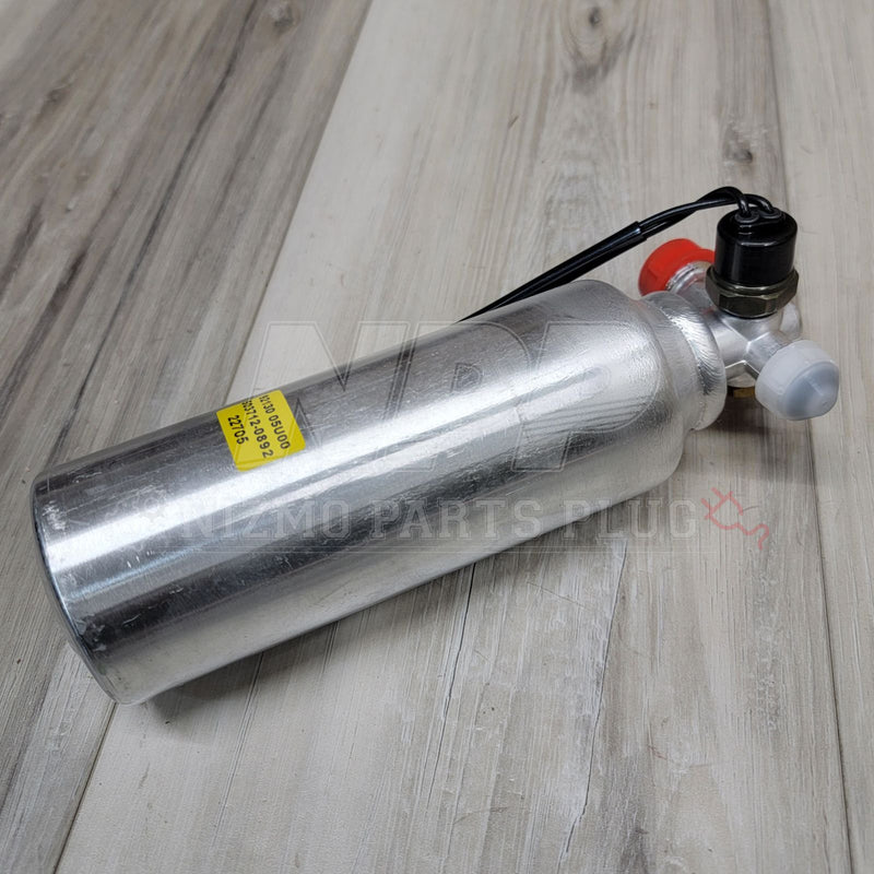 Load image into Gallery viewer, Nissan R32 Skyline Air Conditioner Drier Assembly - NizmoPartsPlug