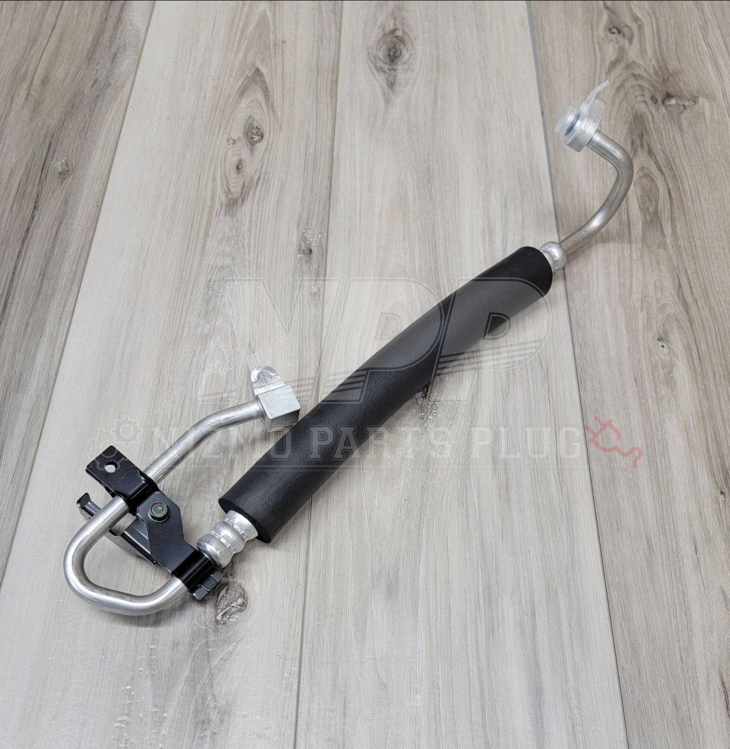 Nissan R34 Skyline GT/GTR High-Pressure AC Hose Assembly - NizmoPartsPlug