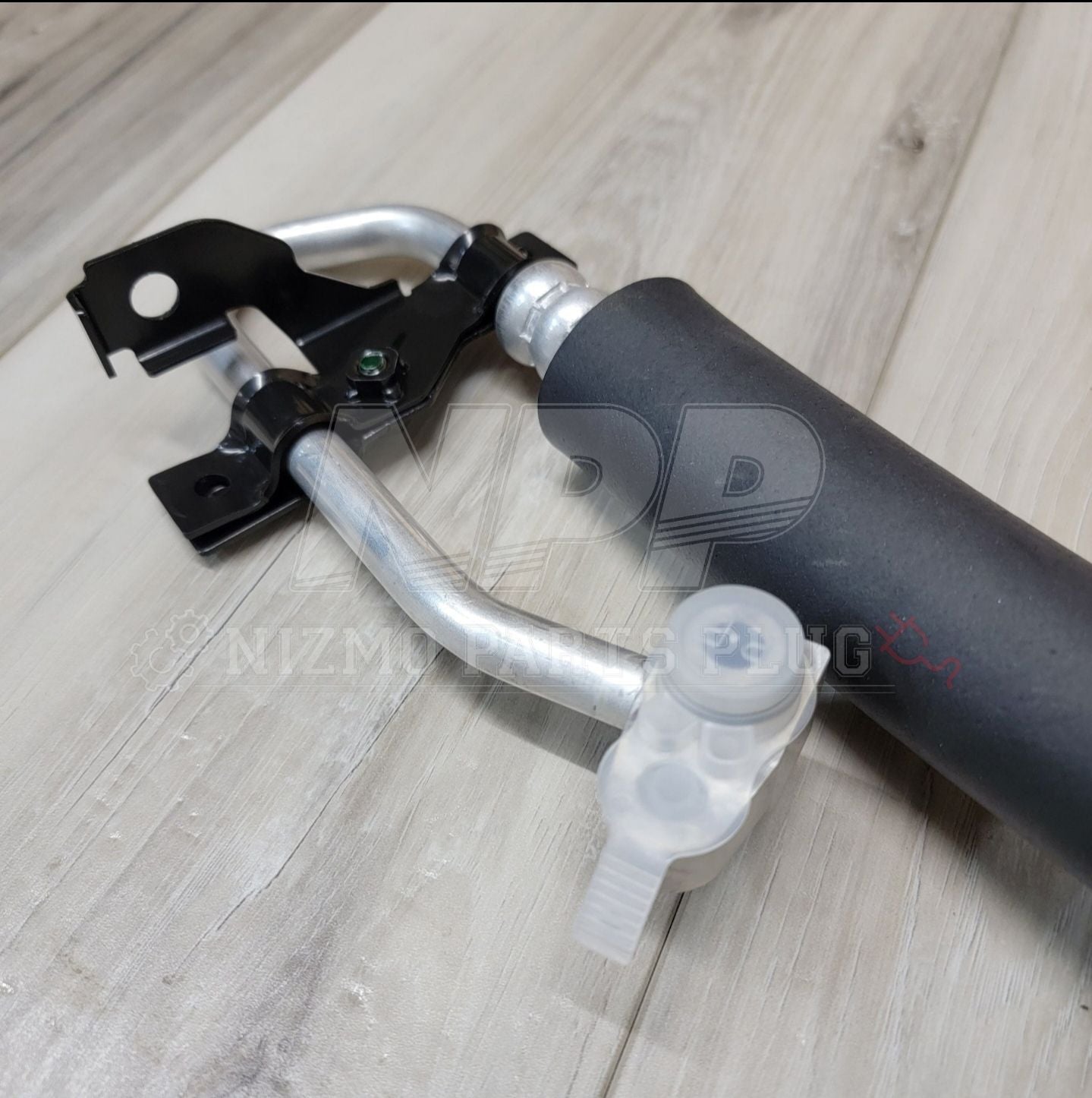 Nissan R34 Skyline GT/GTR High-Pressure AC Hose Assembly - NizmoPartsPlug
