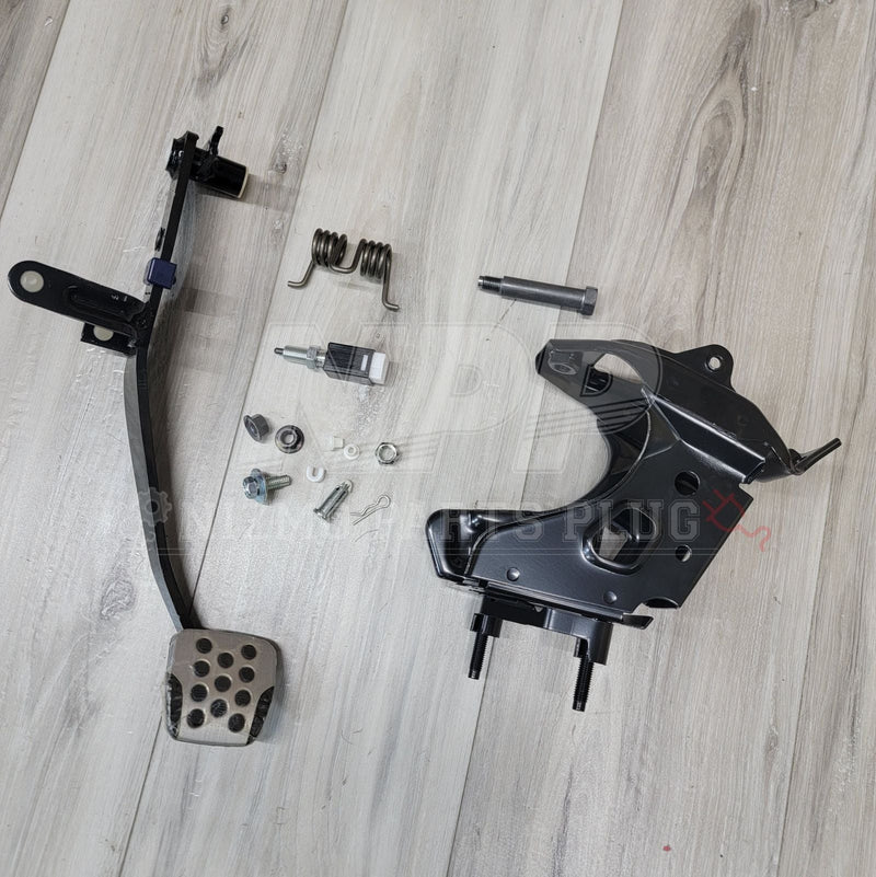 Load image into Gallery viewer, Nissan R34 Skyline Automatic to Manual Clutch Pedal Kit - NizmoPartsPlug