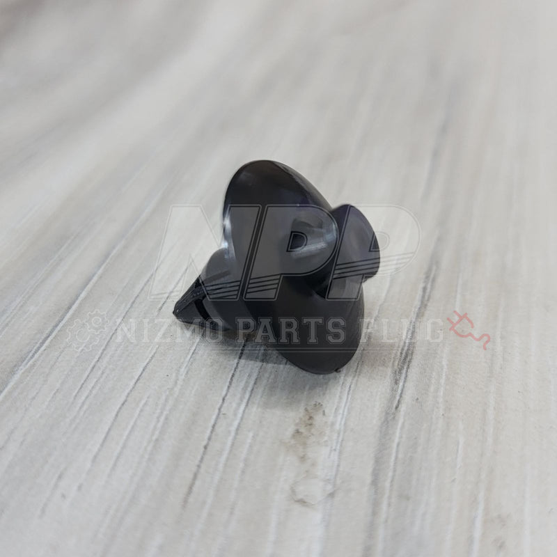 Load image into Gallery viewer, OEM Nissan Push Style Clip (Single Clip) - NizmoPartsPlug