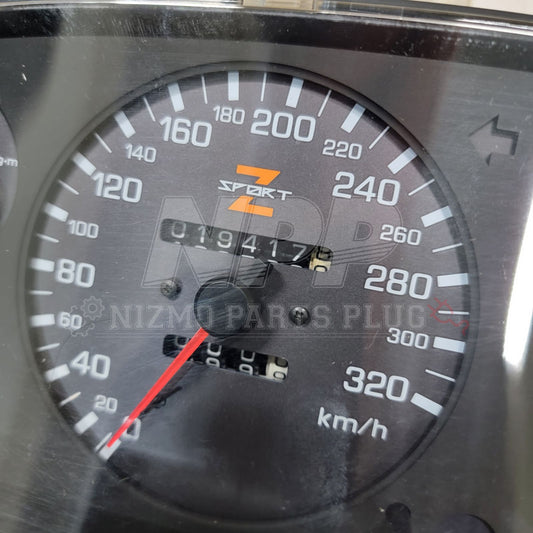 Nissan R32 Skyline GTR/GTS4 Serie 1 Z-Sport con cuadro de instrumentos (usado)