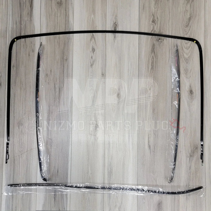 Load image into Gallery viewer, Nissan R32 Skyline Coupe Rear Windshield Molding Complete Set - NizmoPartsPlug