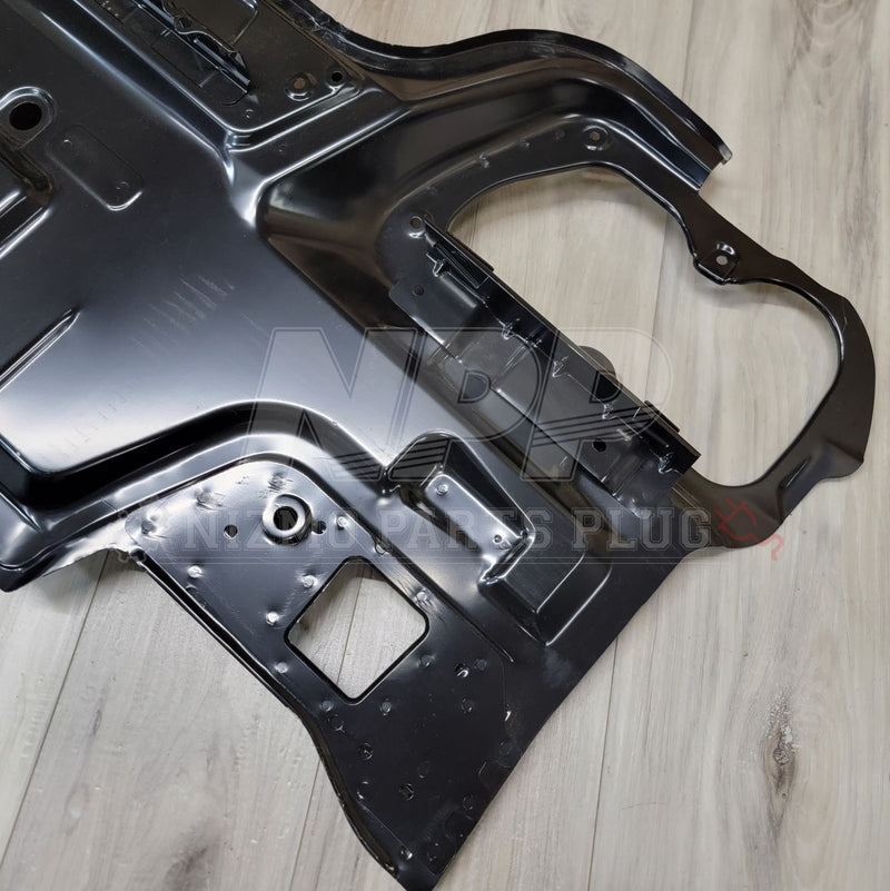 Load image into Gallery viewer, Nissan R33 Skyline GTR Rear Trunk Body Structural Panel - NizmoPartsPlug