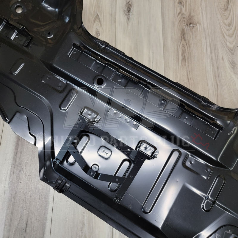 Load image into Gallery viewer, Nissan R34 Skyline Coupe Trunk Structural Rear Panel - NizmoPartsPlug
