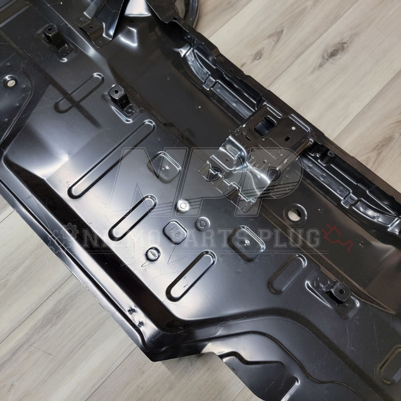 Load image into Gallery viewer, Nissan R34 Skyline Coupe Trunk Structural Rear Panel - NizmoPartsPlug