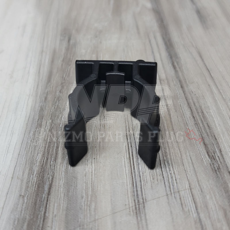 Load image into Gallery viewer, Nissan R34 Skyline Interior Kick Panel Flare Holder Clip - NizmoPartsPlug