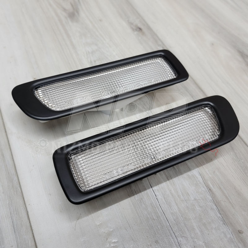 Load image into Gallery viewer, Nissan R33 Skyline GTS/T Nismo Clear Sidemarker Light Kit - NizmoPartsPlug