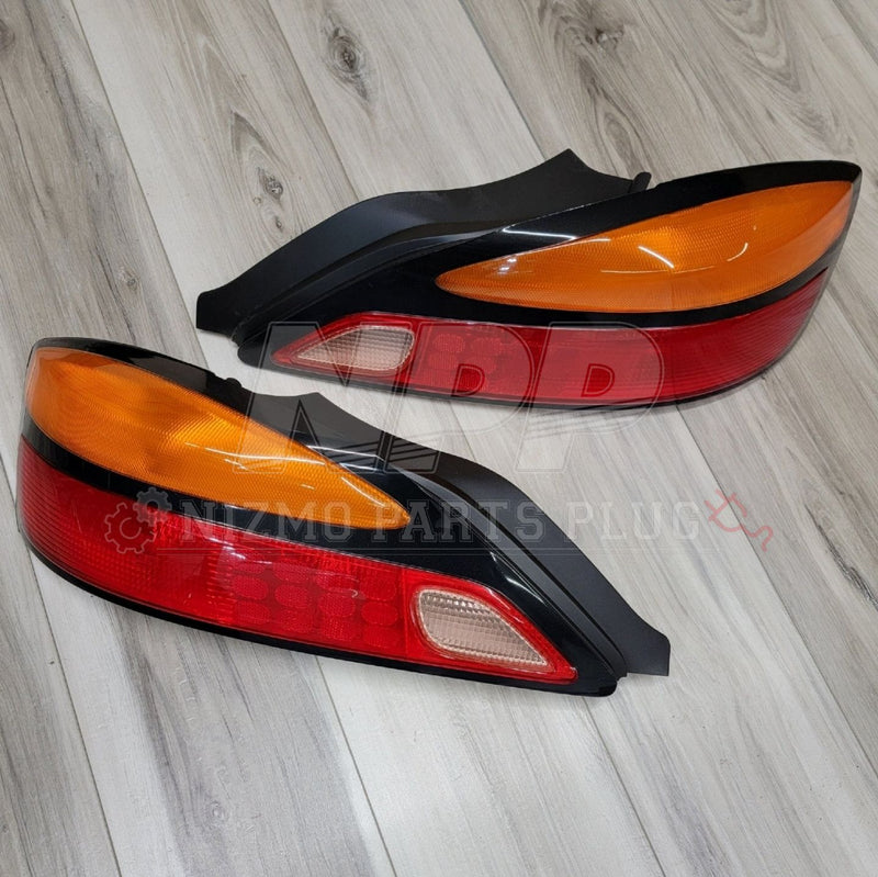 Load image into Gallery viewer, Nissan S15 Silvia Rear Taillight Assembly RH & LH Set - NizmoPartsPlug
