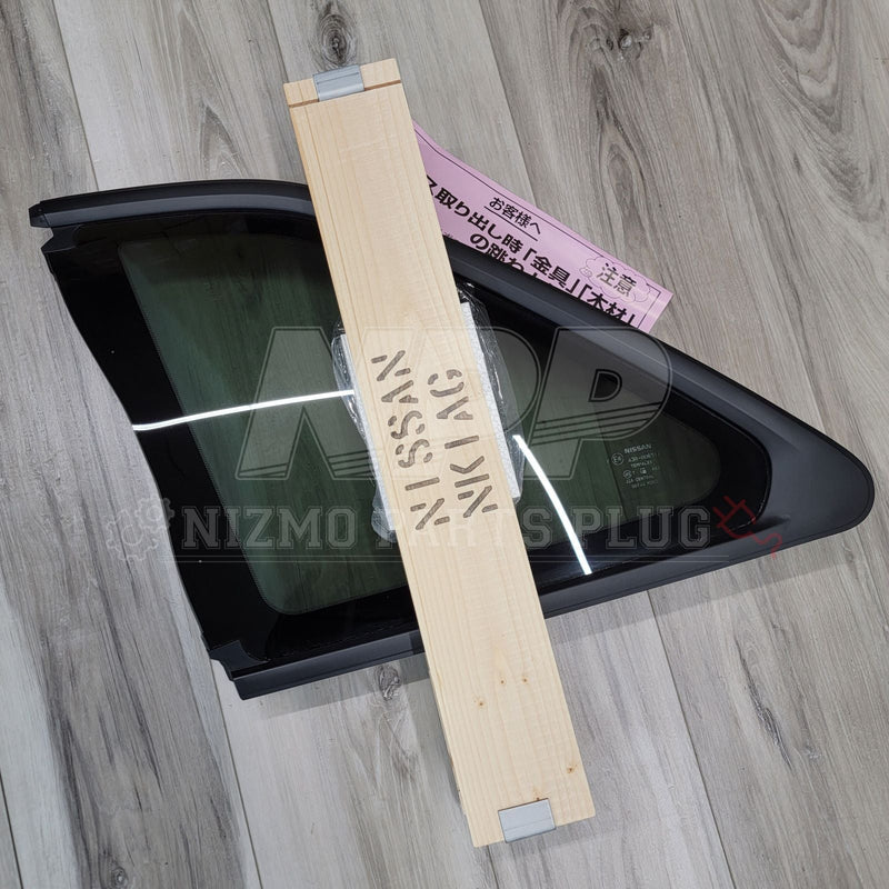 Load image into Gallery viewer, R34 Skyline Coupe/GTR LH Quarter Glass (Privacy Shade) - NizmoPartsPlug