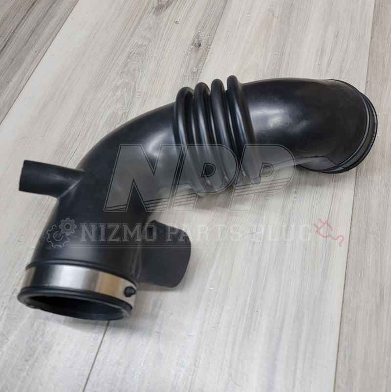 Load image into Gallery viewer, Nissan WGNC34 Stagea 260RS Intake Air Duct Inlet - NizmoPartsPlug
