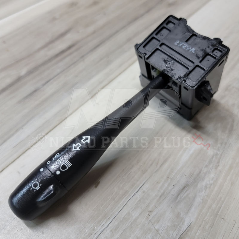 Load image into Gallery viewer, Nissan S13 180SX/Silvia Turn Signal Switch Assembly - NizmoPartsPlug