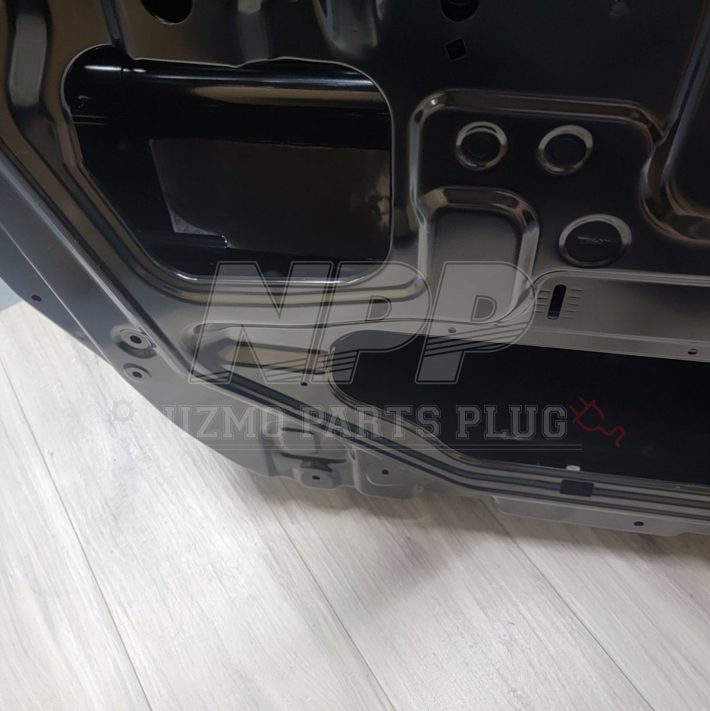 Nissan R34 Skyline Coupe Front Door Assembly RH - NizmoPartsPlug