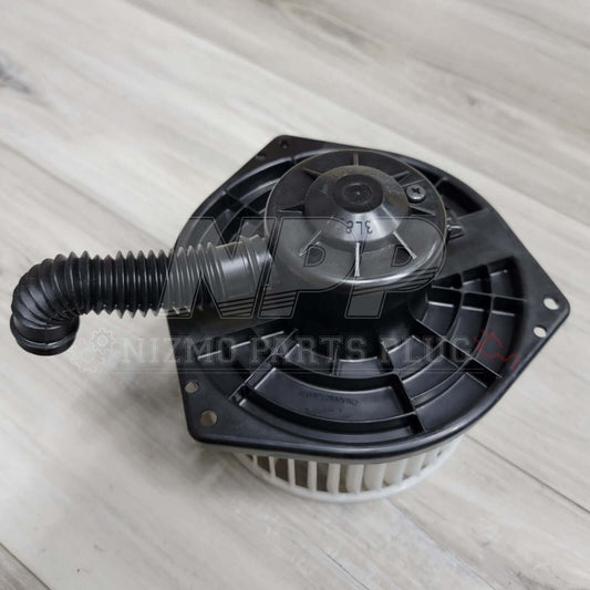 Conjunto de motor del ventilador del sistema de climatización (HVAC) del Nissan WC34 Stagea