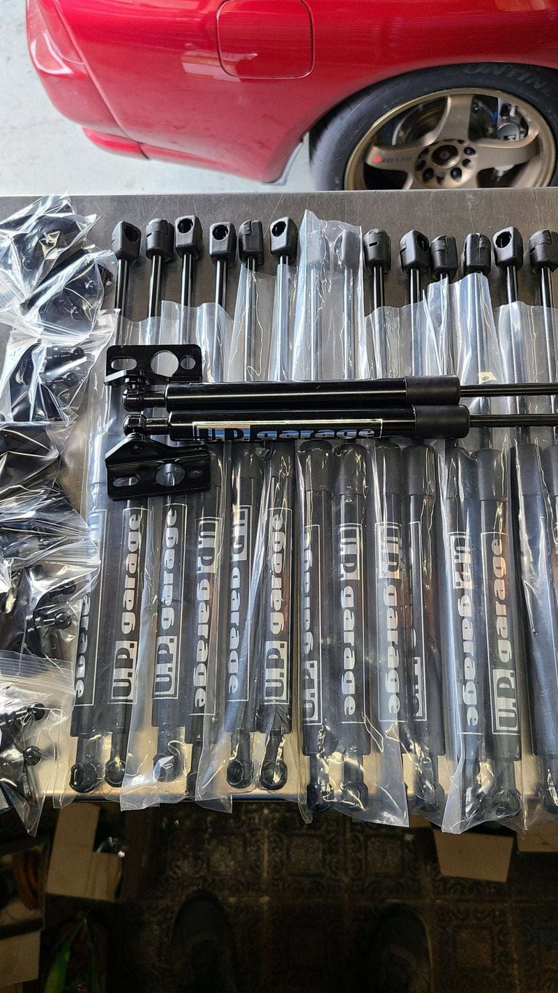 Load image into Gallery viewer, U.P.G. R33 Trunk Strut replacement kit