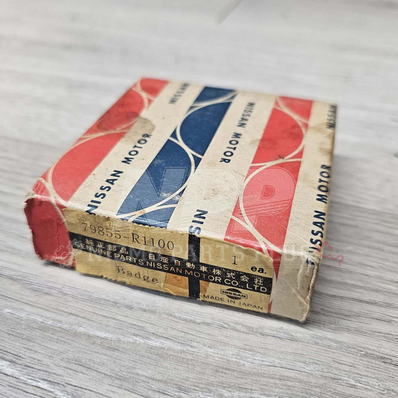 ギャラリービューアに画像をロードする, Nissan KPGC10 Hakosuka GT-R Rare Badge & Emblem Set