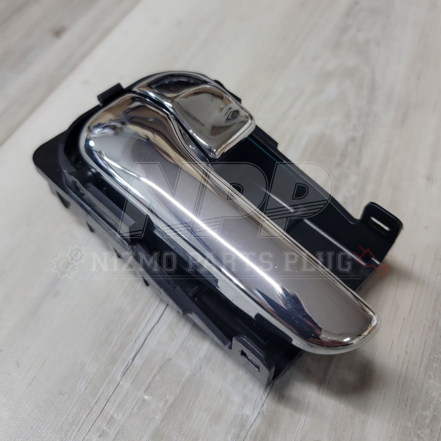 Nissan Y32 Cefiro Chrome LH Interior Door Handle - NizmoPartsPlug