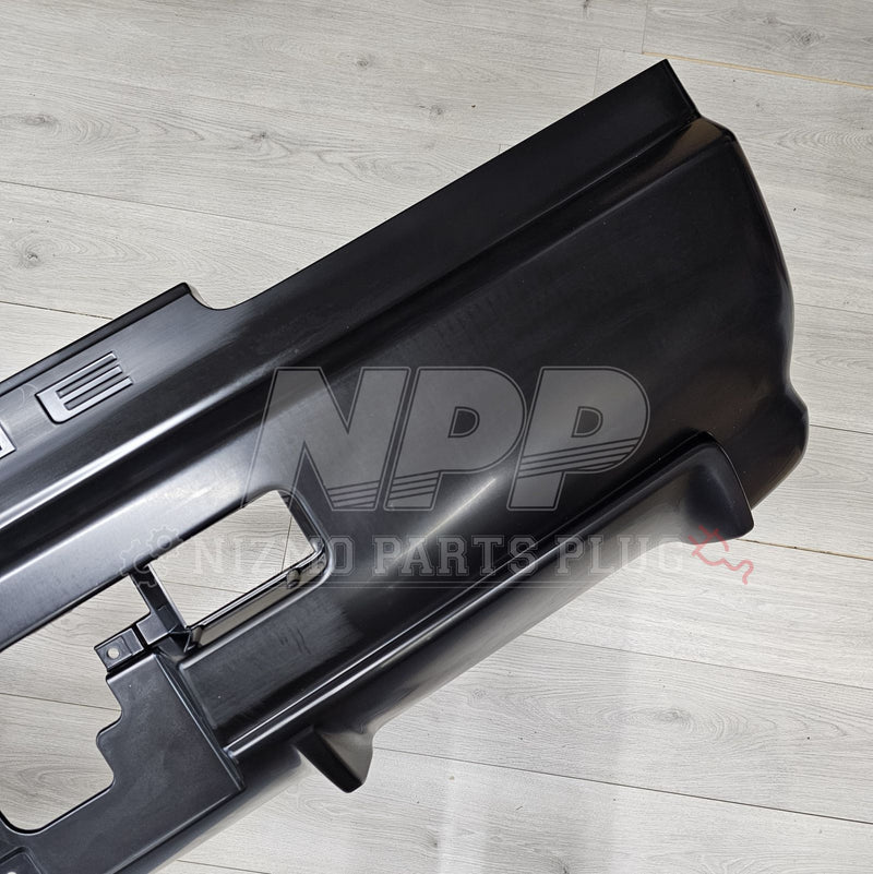 ギャラリービューアに画像をロードする, Nissan R34 Skyline GTR Rear Bumper Assembly - NizmoPartsPlug