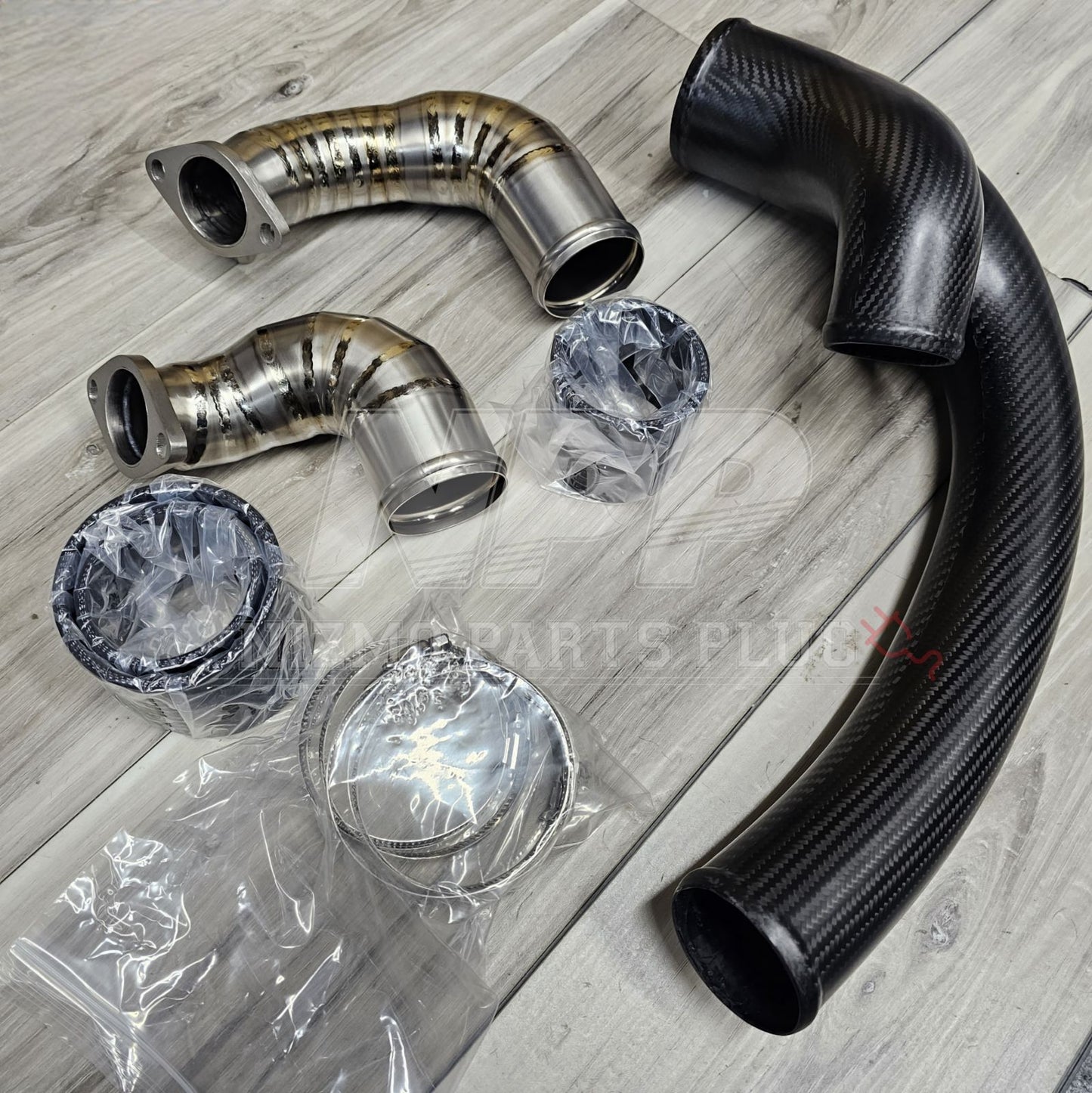 Muse Japan R32 GTR Dry Carbon x Titanium Air Inlet Pipe Set - NizmoPartsPlug