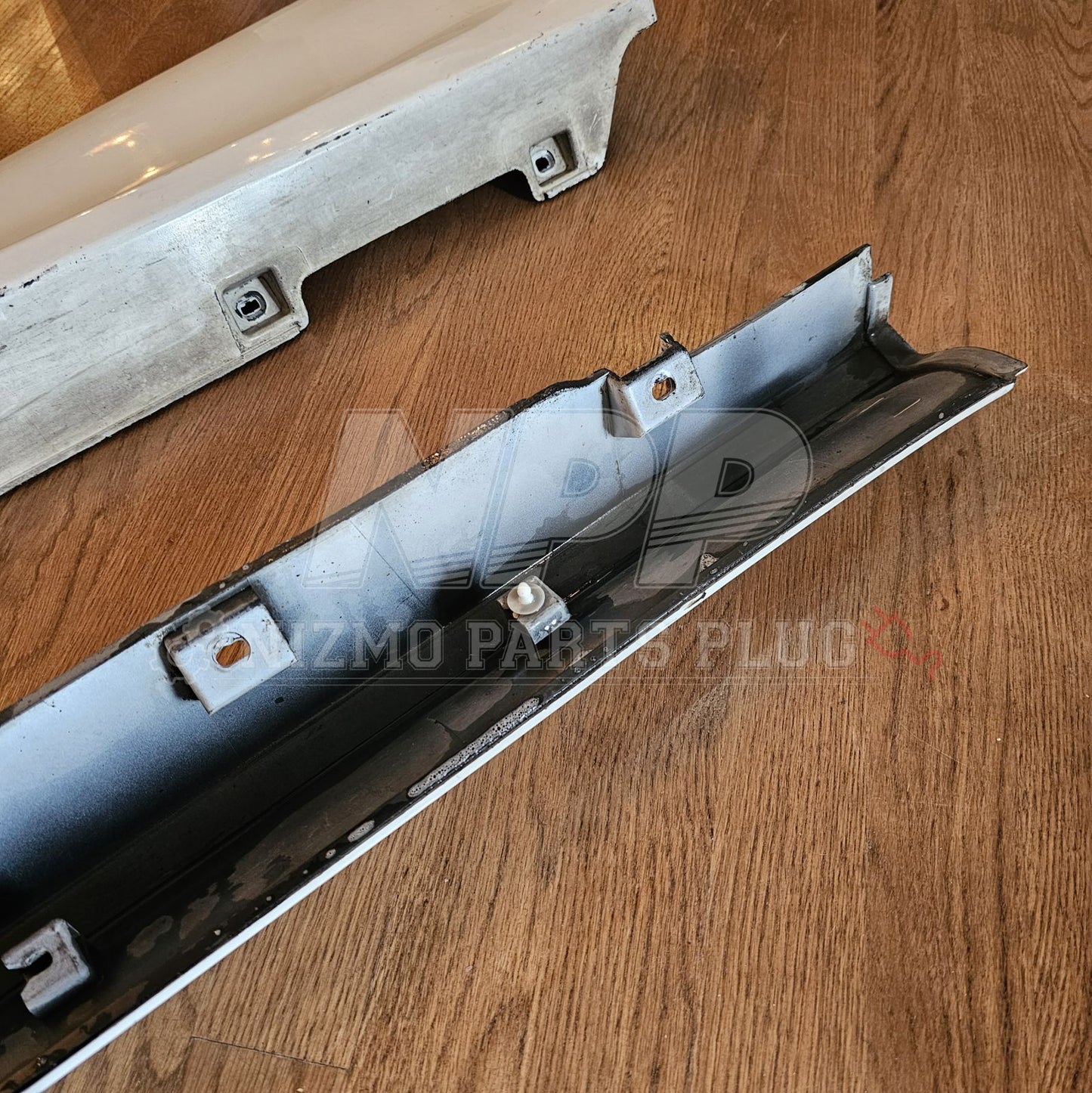 Nissan R33 Skyline GTR SideSkirt Set RH&LH (Local Pickup) - NizmoPartsPlug