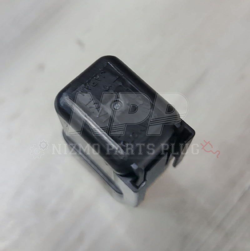 Load image into Gallery viewer, OEM Nissan Multi-Use Relay (Black) - NizmoPartsPlug