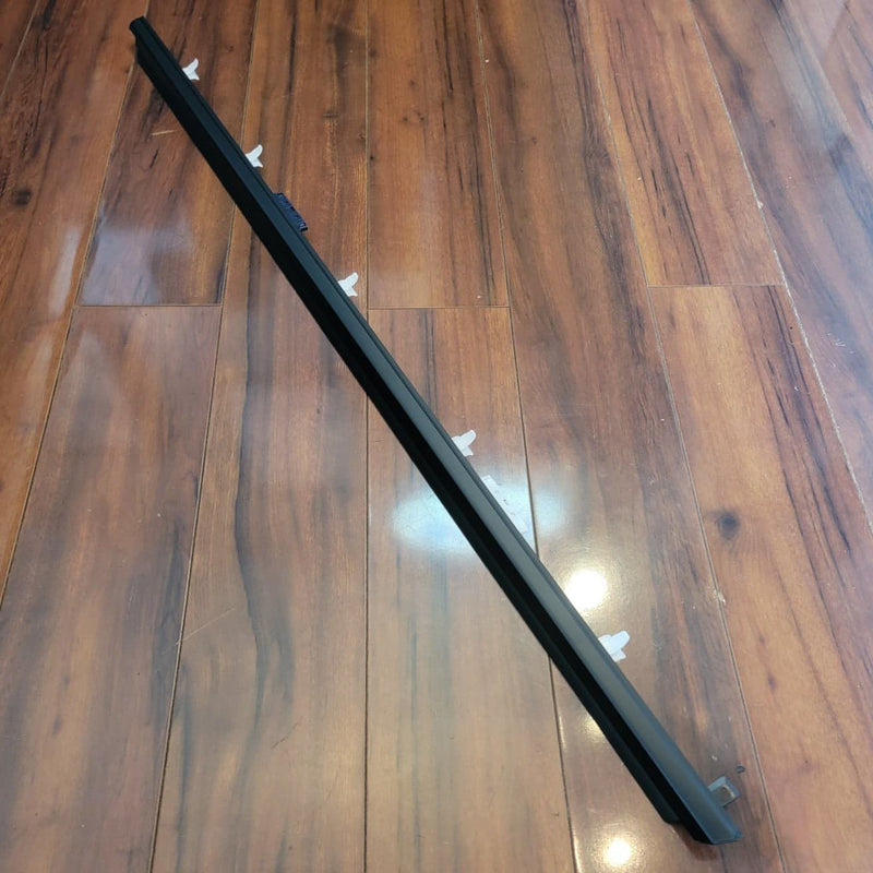 Load image into Gallery viewer, Nissan S15 Silvia RH Outer Door Belt Molding Assembly - NizmoPartsPlug