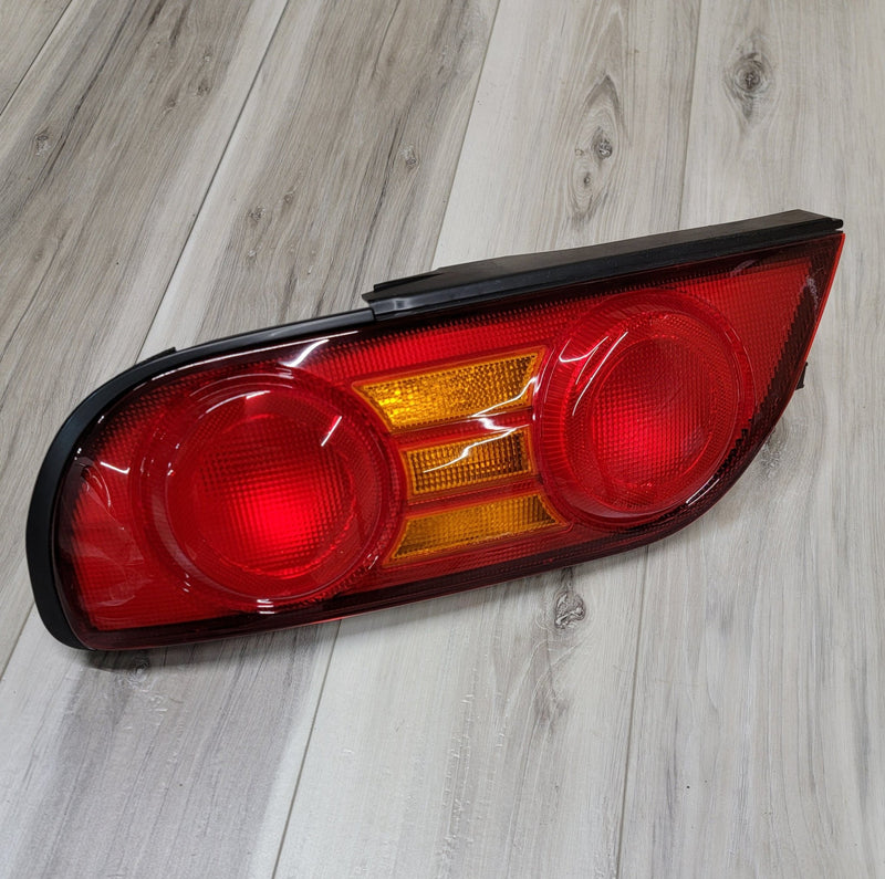 Load image into Gallery viewer, Nissan 180SX RPS13 Hatchback Type-X Taillight Set - NizmoPartsPlug