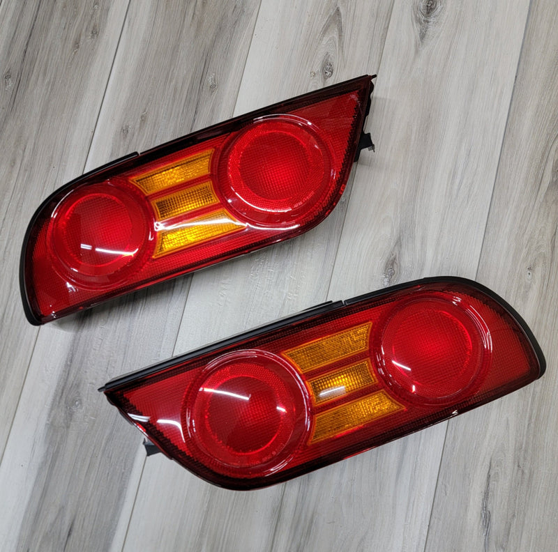 Load image into Gallery viewer, Nissan 180SX RPS13 Hatchback Type-X Taillight Set - NizmoPartsPlug