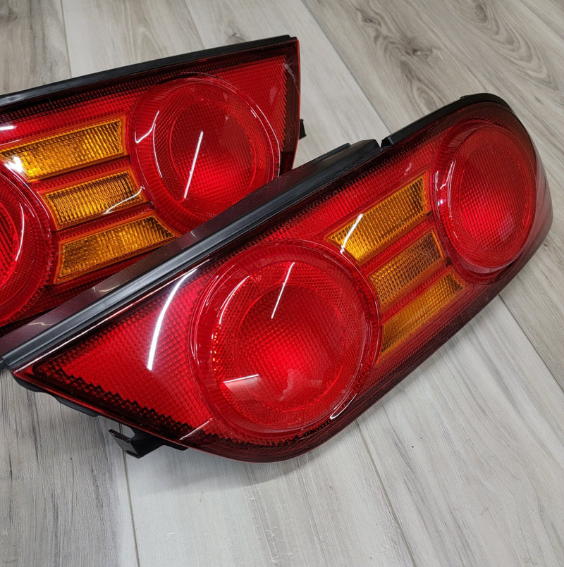 Load image into Gallery viewer, Nissan 180SX RPS13 Hatchback Type-X Taillight Set - NizmoPartsPlug