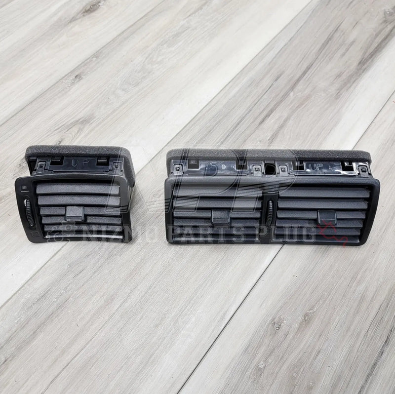 Load image into Gallery viewer, Nissan R32 Skyline Dashboard Center Ventilator Set - NizmoPartsPlug