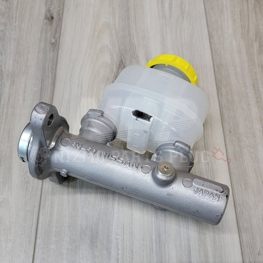 Nissan R34 Skyline GT/GTT Brake Master Cylinder 1" BM50 - NizmoPartsPlug