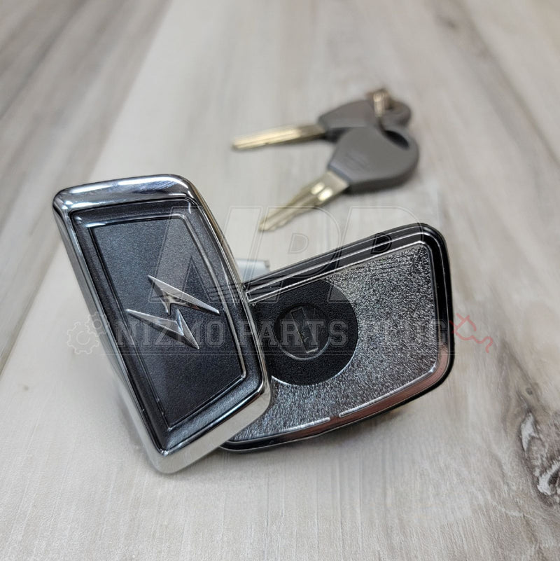 ギャラリービューアに画像をロードする, Nissan S13 Silvia Coupe Rear Trunk Lock Cylinder - NizmoPartsPlug