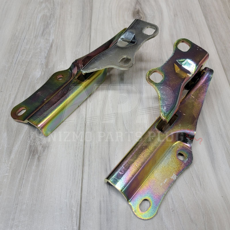 Load image into Gallery viewer, Nissan S15 Silvia Hood Hinge Bracket Set - NizmoPartsPlug