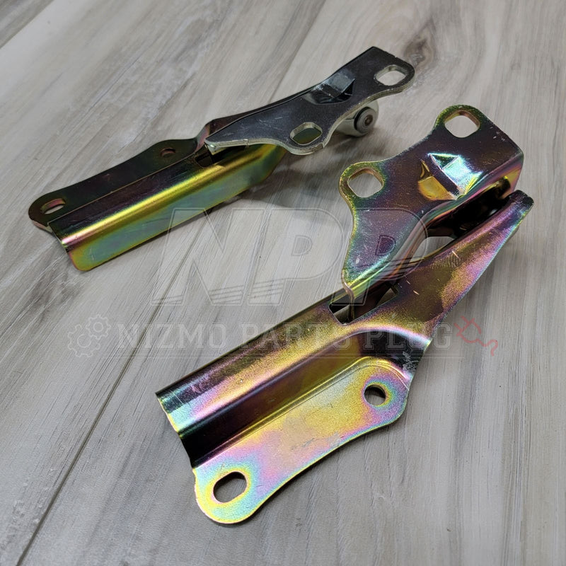 Load image into Gallery viewer, Nissan S15 Silvia Hood Hinge Bracket Set - NizmoPartsPlug