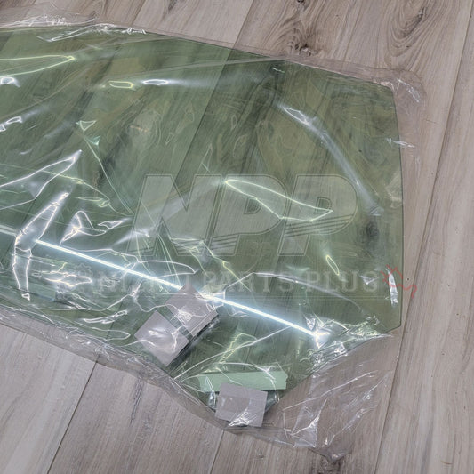 Conjunto de vidrio de puerta delantera derecha del Nissan R34 Skyline Coupé (corte UV)