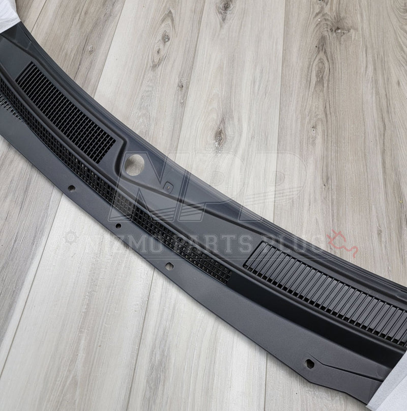 Load image into Gallery viewer, R33 Nissan Skyline Cowl Wiper Finisher Panel