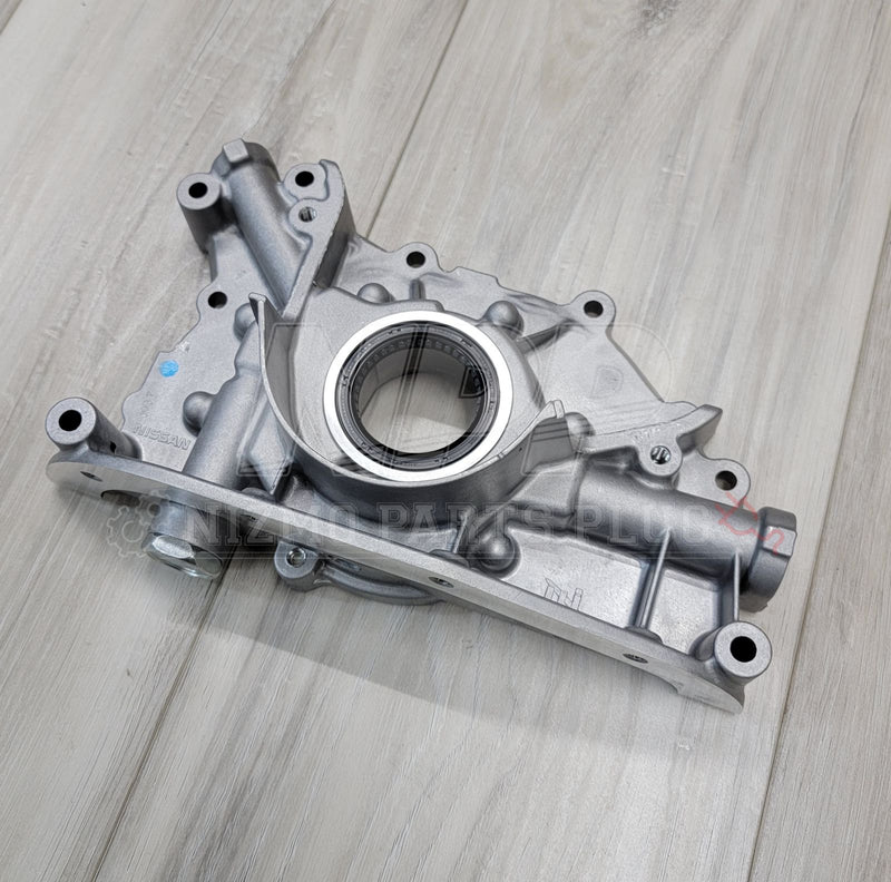 Load image into Gallery viewer, Nissan R33 Skyline RB25DET Oil Pump Assembly - NizmoPartsPlug